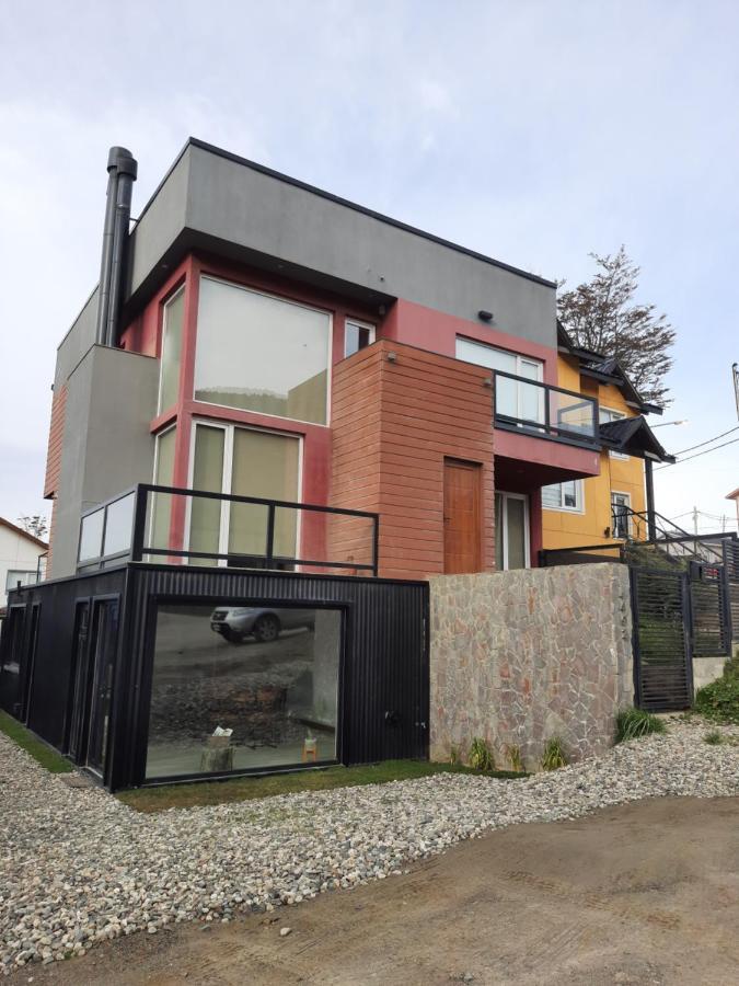 Casa De Invitados Con Parrilla Y Horno A Lena Ushuaia Eksteriør billede
