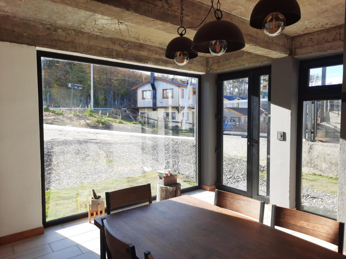 Casa De Invitados Con Parrilla Y Horno A Lena Ushuaia Eksteriør billede